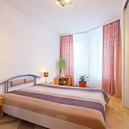 Private Near Exhibition Center