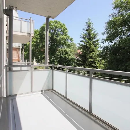Private Near Exhibition Center Apartment