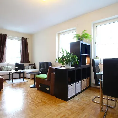 Private Near Exhibition Center Apartment