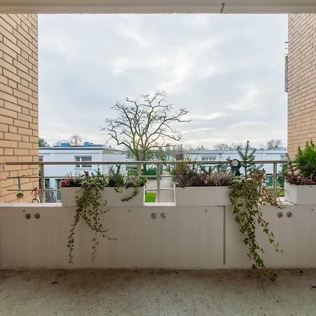 Apartment Private Near Exhibition Center *
