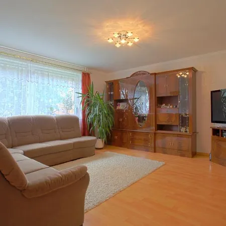 Private Near Exhibition Center Apartman