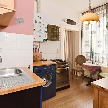 Apartman Private Near Exhibition Center *