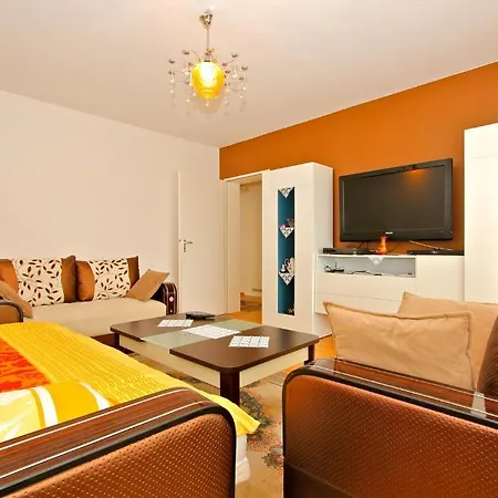 Private Near Exhibition Center