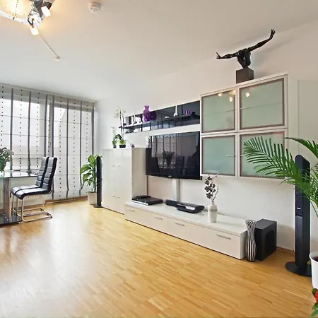 Private Near Exhibition Center Appartamento Hannover