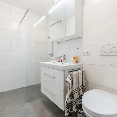 Private Near Exhibition Center *