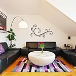 Apartamento Private Near Exhibition Center