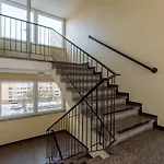 Private Near Exhibition Center Apartamento