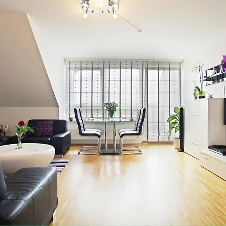 Private Near Exhibition Center * Ανόβερο