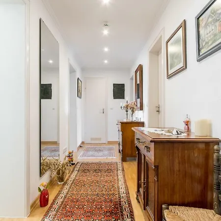 Private Near Exhibition Center * Ανόβερο